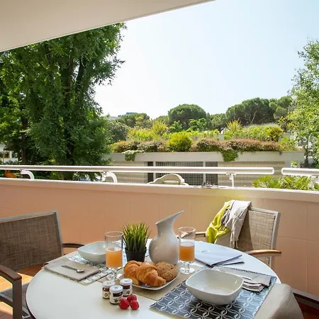 Serenissima Aparthotel 4*