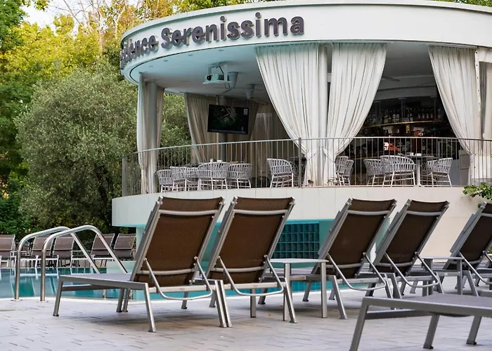 Apartahotel Serenissima 4*