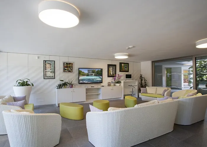 Serenissima Apartahotel