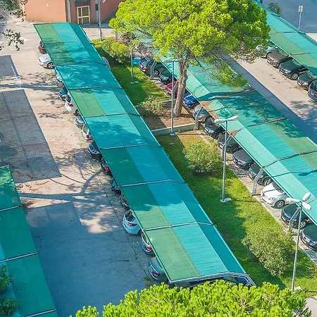 Serenissima 4* Μπιμπιόνε