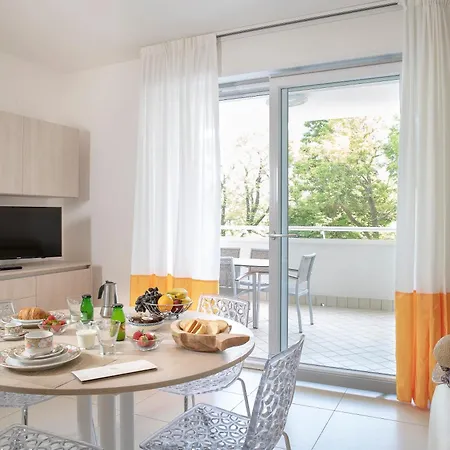 Serenissima 4* Μπιμπιόνε