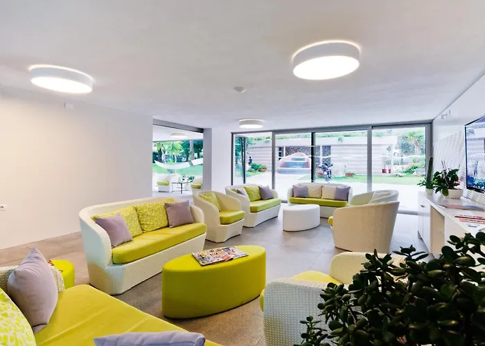 Aparthotel Serenissima 4*