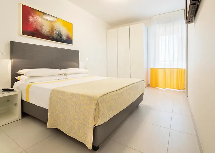Serenissima Aparthotel 4*