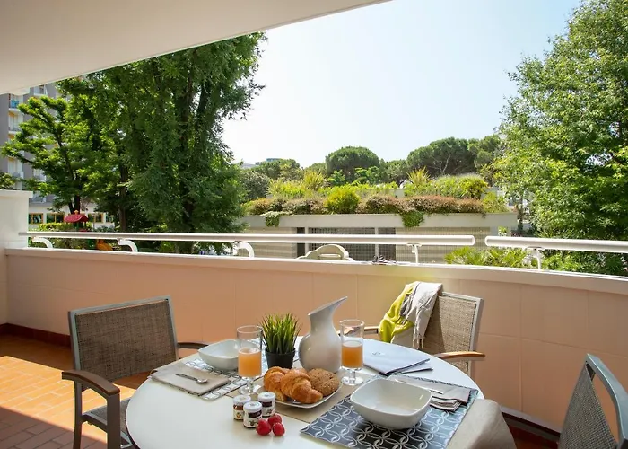 Serenissima Aparthotel 4*